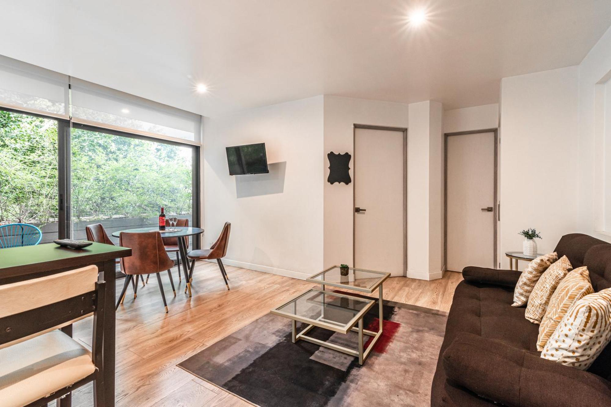 Insurgentes Private Balcony, Roof Lounge Apartment